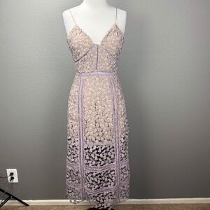 Self Portrait Lilac Guipure Lace V-neck midi dress Sz 4 Valentine's Day Spring